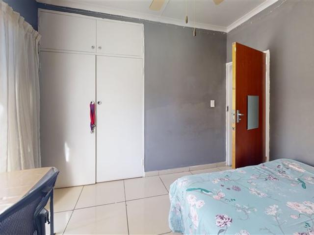 5 Bedroom House in Sunward Park
