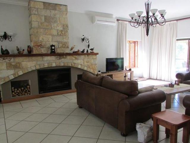 5 Bedroom House in Potchefstroom Central