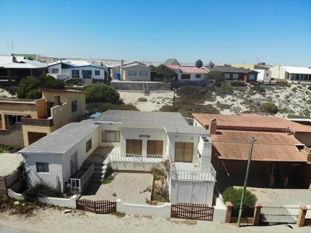 5 Bedroom House in Port Nolloth