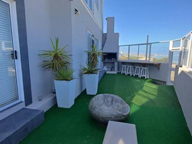 5 Bedroom House in Port Nolloth