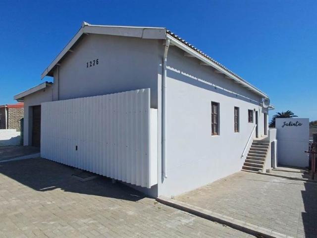 5 Bedroom House in Port Nolloth