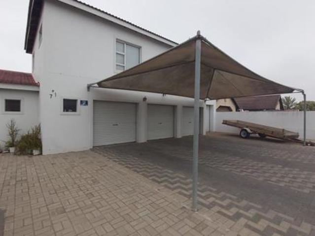 5 Bedroom House in Port Owen