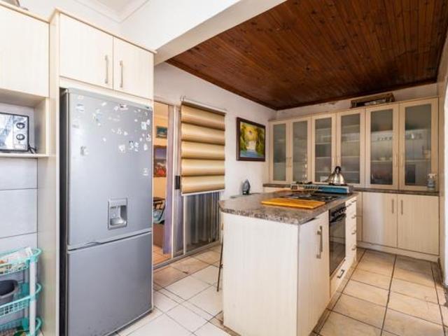 5 Bedroom House in Paternoster