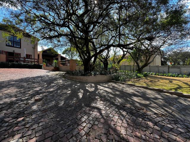 5 Bedroom House in Paulshof
