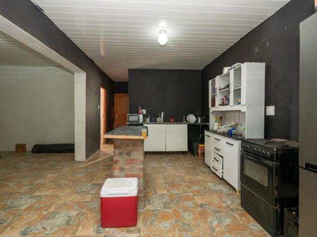 5 Bedroom House in Paarl Central
