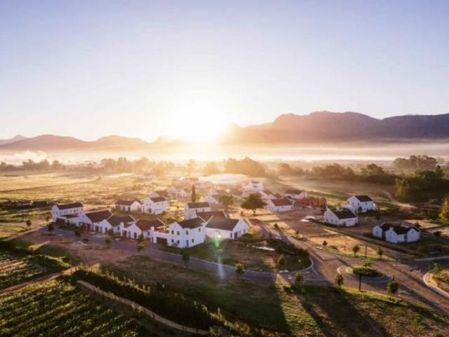 5 Bedroom House in Paarl Valleij Lifestyle Estate