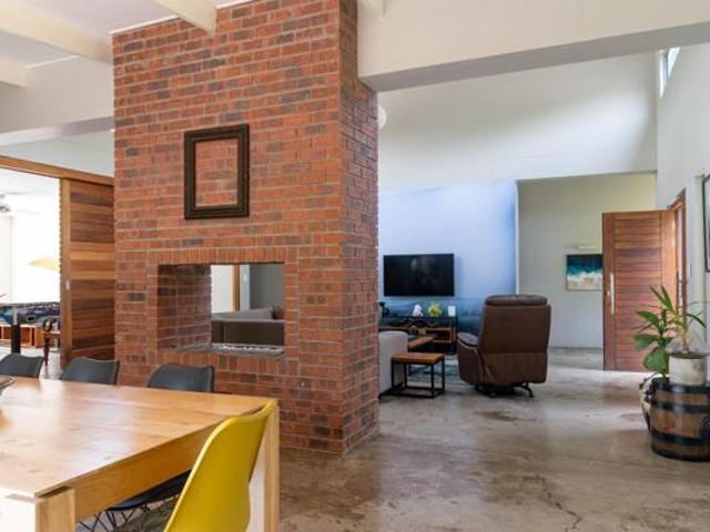 5 Bedroom House in Palm Lakes Estate