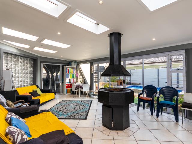 5 Bedroom House in Parklands