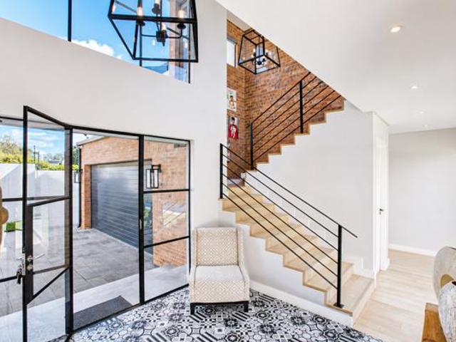 5 Bedroom House in Parktown North