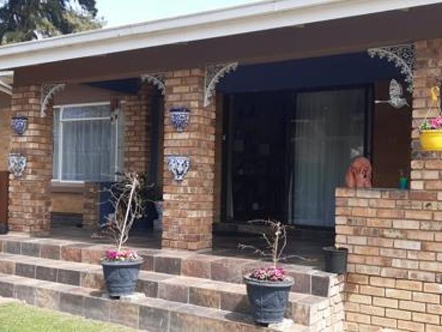 5 Bedroom House in Parys