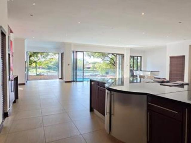 5 Bedroom House in Pecanwood