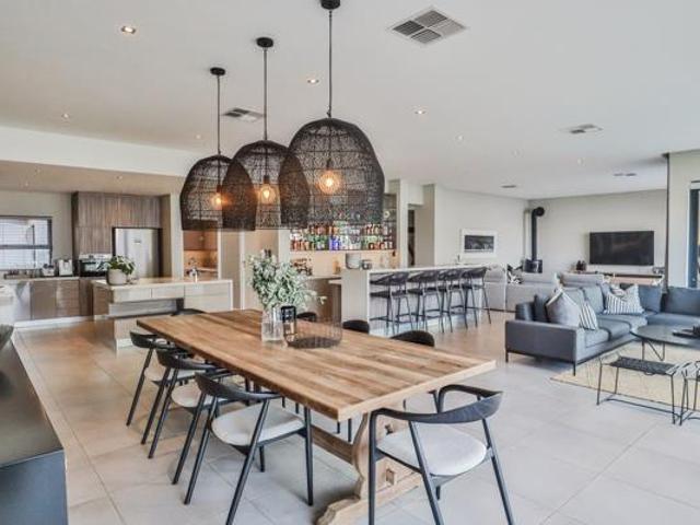 5 Bedroom House in Pecanwood