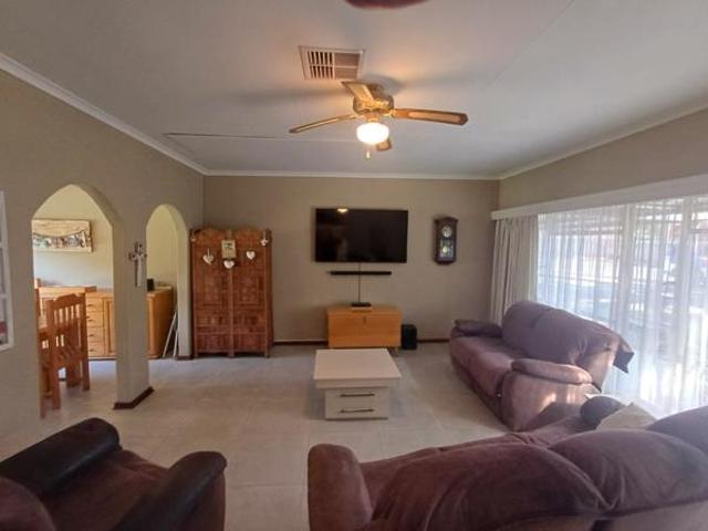 5 Bedroom House in Pellissier