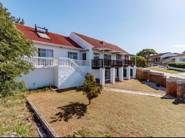 5 Bedroom House in Perridgevale