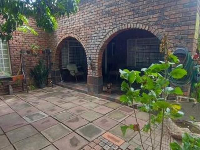 5 Bedroom House in Phalaborwa