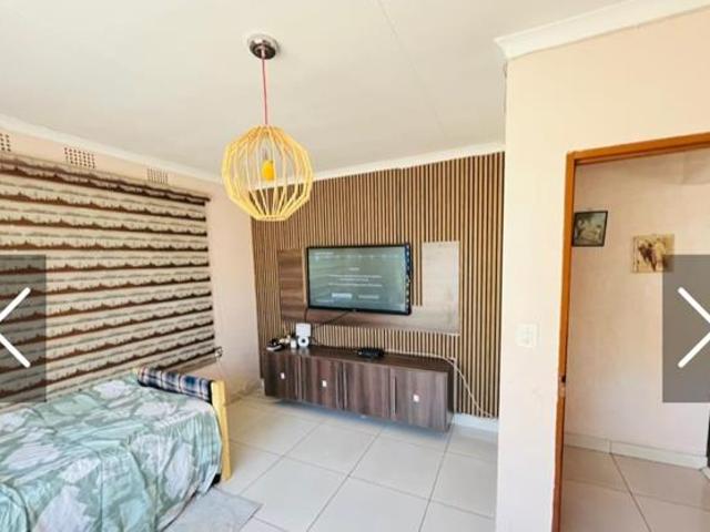 5 Bedroom House in Phalaborwa