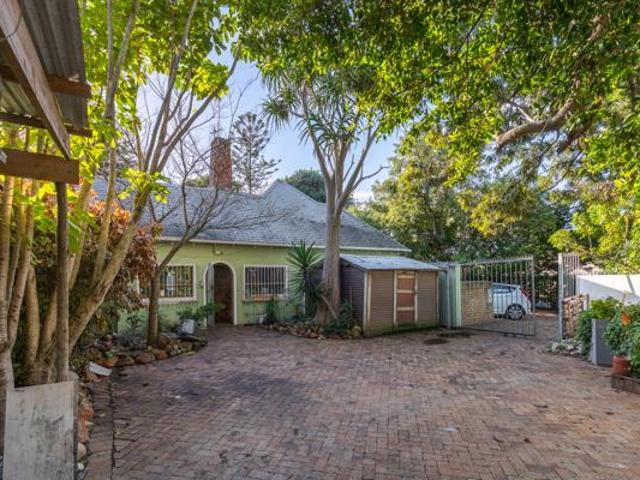 5 Bedroom House in Pinelands