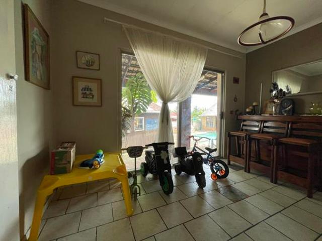 5 Bedroom House in Pioneer Park