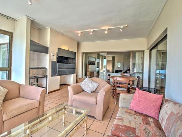5 Bedroom House in Plattekloof
