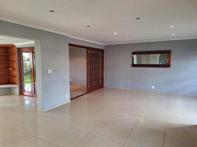 5 Bedroom House in Plattekloof Glen