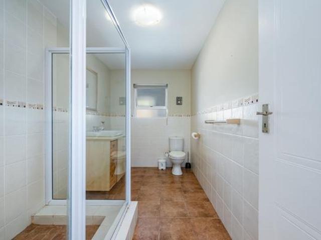 5 Bedroom House in Pringle Bay