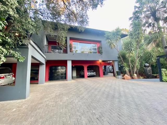 5 Bedroom House in Protea Park
