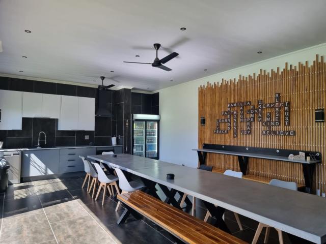 5 Bedroom House in Protea Park