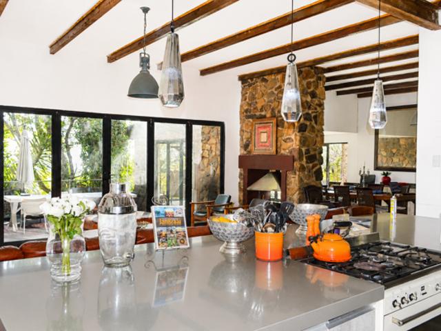 5 Bedroom House in Quellerina