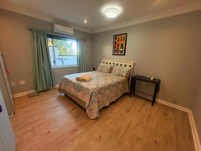 5 Bedroom House in Royal Alfred Marina