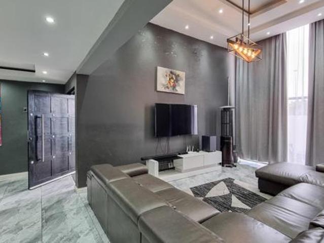 5 Bedroom House in Rockdale