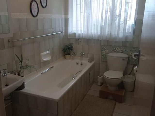 5 Bedroom House in Rayton