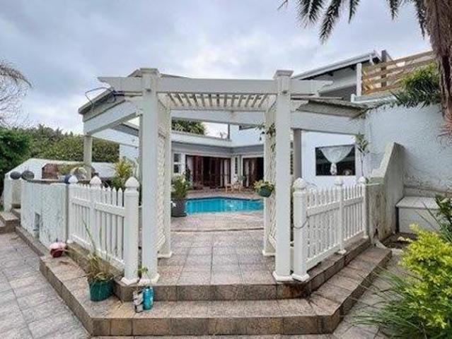 5 Bedroom House in Ramsgate