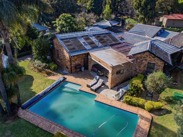 5 Bedroom House in Cresta
