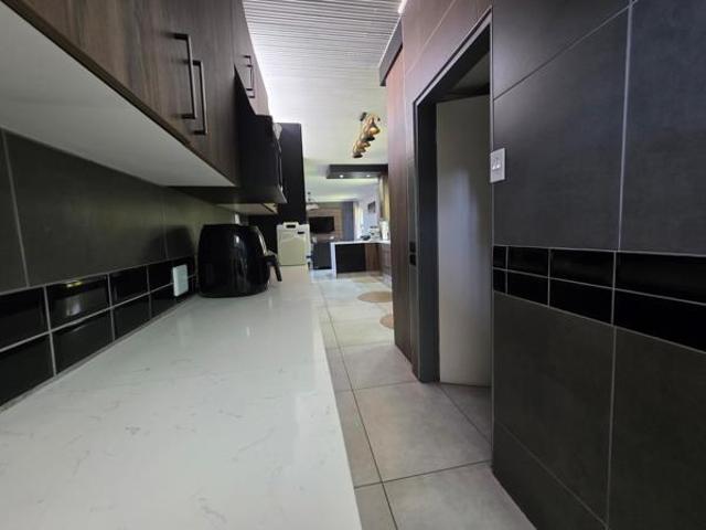 5 Bedroom House in Reyno Ridge