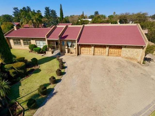 5 Bedroom House in Reyno Ridge