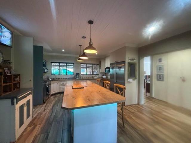 5 Bedroom House in Reyno Ridge