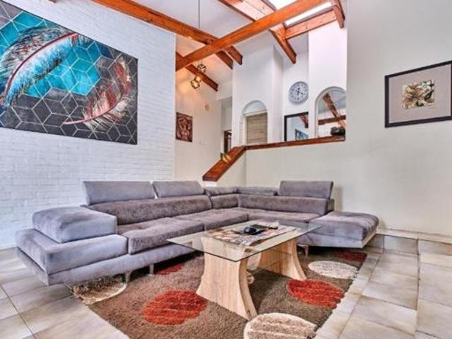 5 Bedroom House in Woodmead