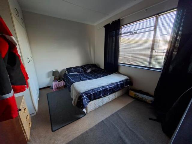 5 Bedroom House in Worcester West