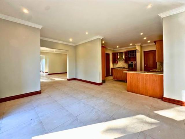 5 Bedroom House in Waterkloof
