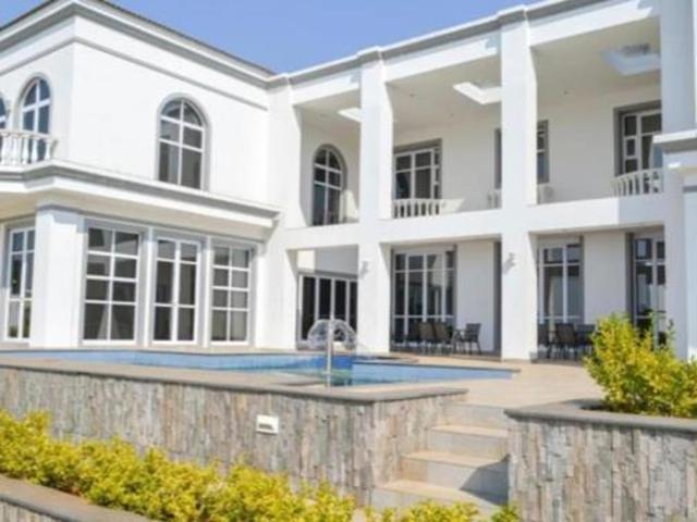 5 Bedroom House in Waterkloof Heights