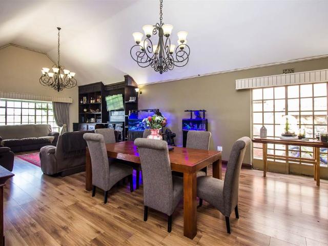 5 Bedroom House in Waterkloof Park