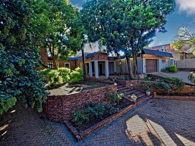 5 Bedroom House in Waterkloof Ridge