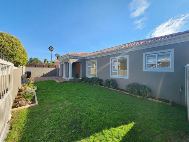 5 Bedroom House in Wavecrest