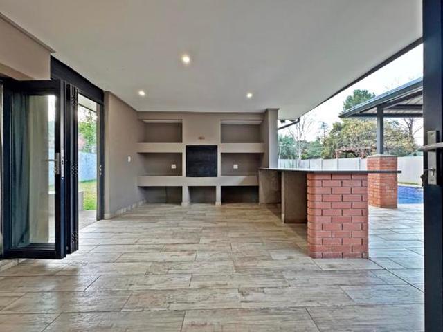 5 Bedroom House in Waverley