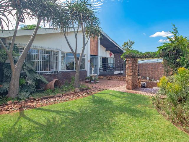 5 Bedroom House in Waverley