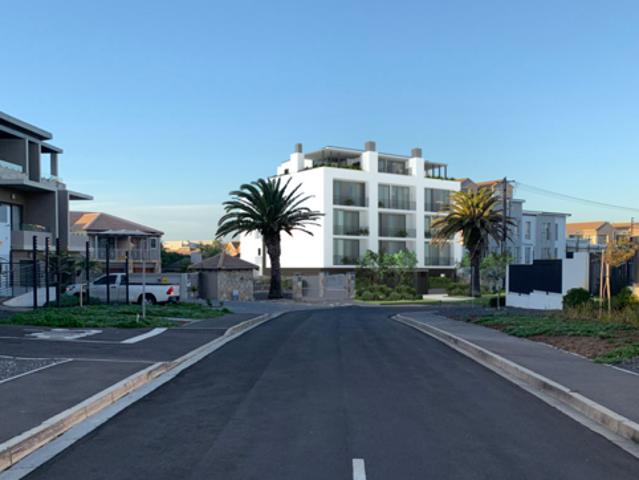 5 Bedroom House in Waves Edge