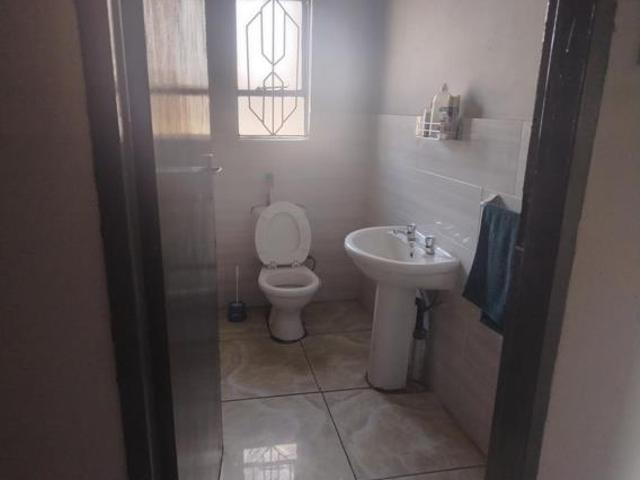 5 Bedroom House in Waldrift