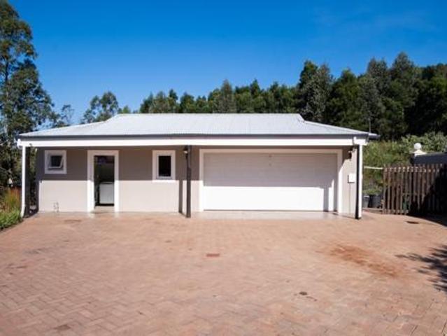 5 Bedroom House in Wembley