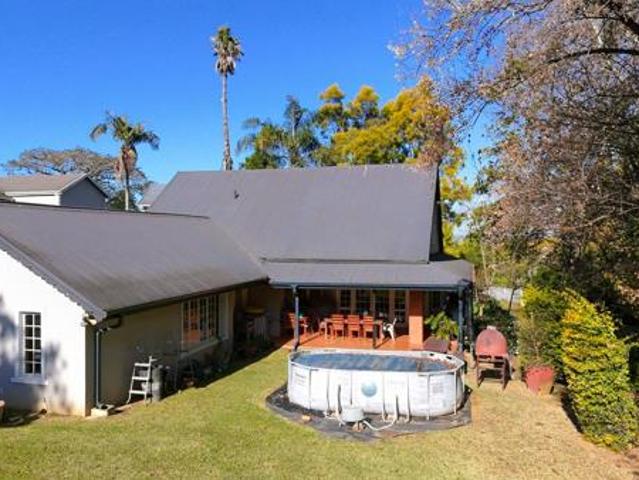 5 Bedroom House in Wembley