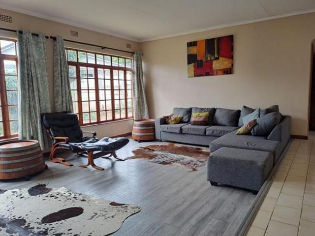 5 Bedroom House in West Acres Ext 6